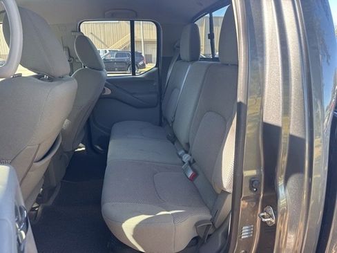 Used 2018 Nissan Frontier SV w/ Value Truck Package image 4