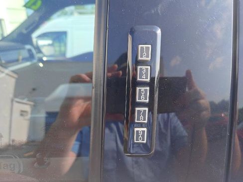 Certified 2021 Ford F150 Lariat w/ Equipment Group 502A High image 21