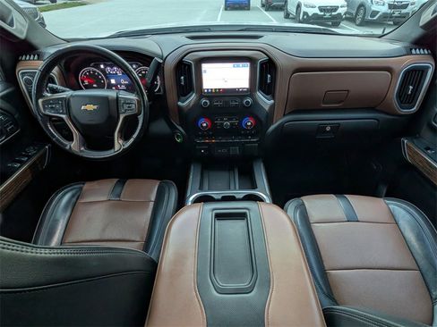 Used 2019 Chevrolet Silverado 1500 High Country w/ Trailer Camera Package image 29