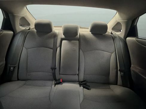 Used 2013 Hyundai Sonata GLS FWD image 16