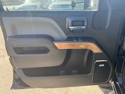 Used 2018 Chevrolet Silverado 2500 LTZ w/ Duramax Plus Package image 7