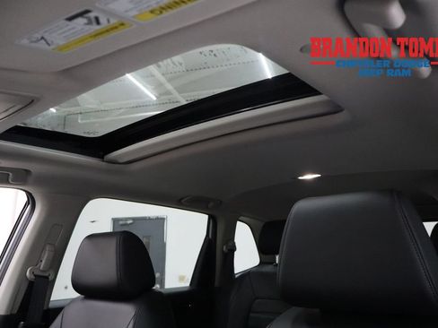 Used 2025 Honda CR-V EX-L image 24