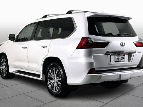 Used 2020 Lexus LX 570 4WD w/ Luxury Package image 10