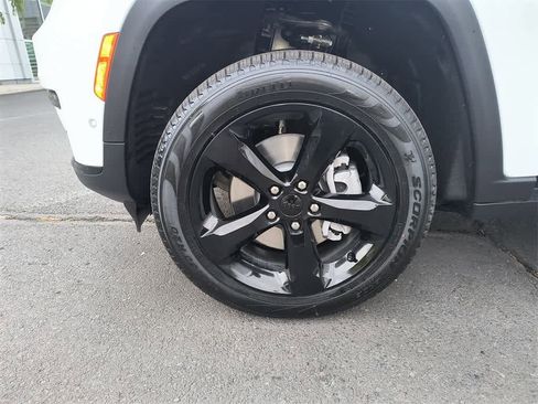 New 2025 Jeep Grand Cherokee L Limited w/ Luxury Tech Group II image 10