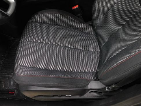 Used 2017 GMC Terrain SLE w/ Convenience Package AWD/4WD image 29