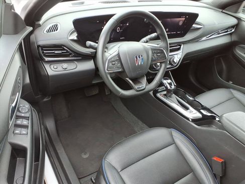 Used 2025 Buick Envista Sport Touring FWD image 8