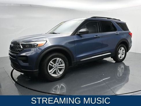 Used 2021 Ford Explorer XLT AWD/4WD image 5