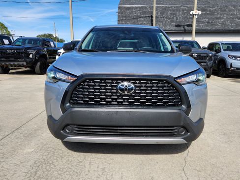 Certified 2022 Toyota Corolla Cross L image 2