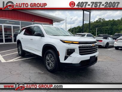 Used 2025 Chevrolet Traverse LT