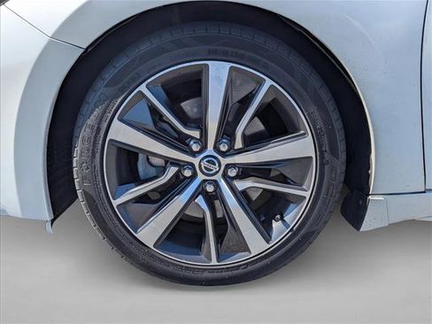 Used 2019 Nissan Maxima 3.5 S w/ Floor Mat Group FWD image 9