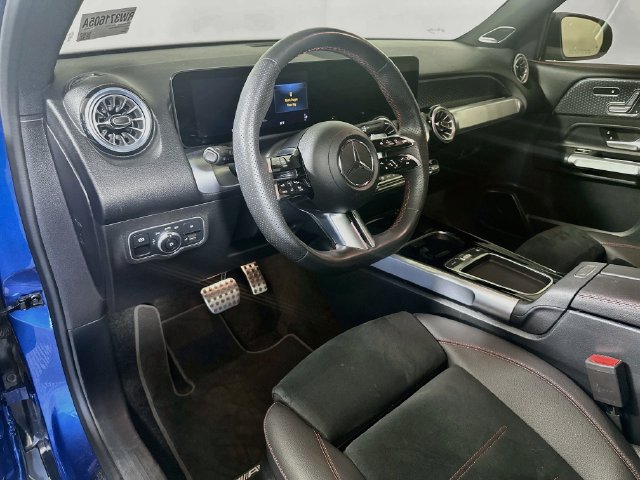 Used 2024 Mercedes-Benz GLB 250 image 12