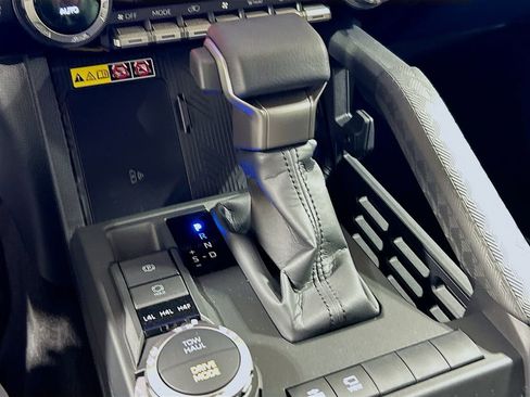 New 2026 Toyota 4Runner 4WD image 15