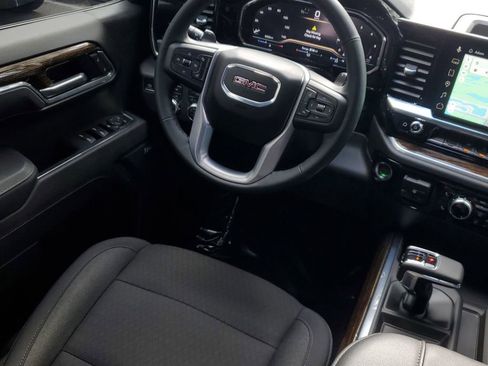 Certified 2025 GMC Sierra 1500 Elevation w/ Preferred Package image 15