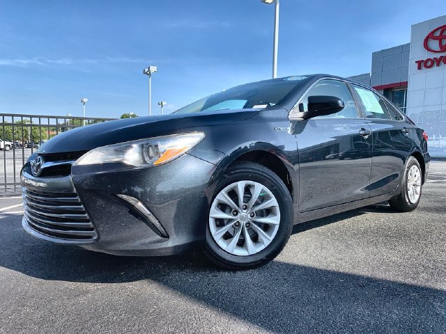 Used 2017 Toyota Camry LE FWD image 4