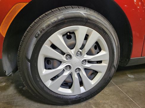 Used 2023 Kia Soul LX FWD image 31