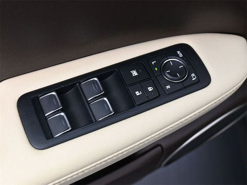 Used 2017 Lexus RX 350 FWD image 4