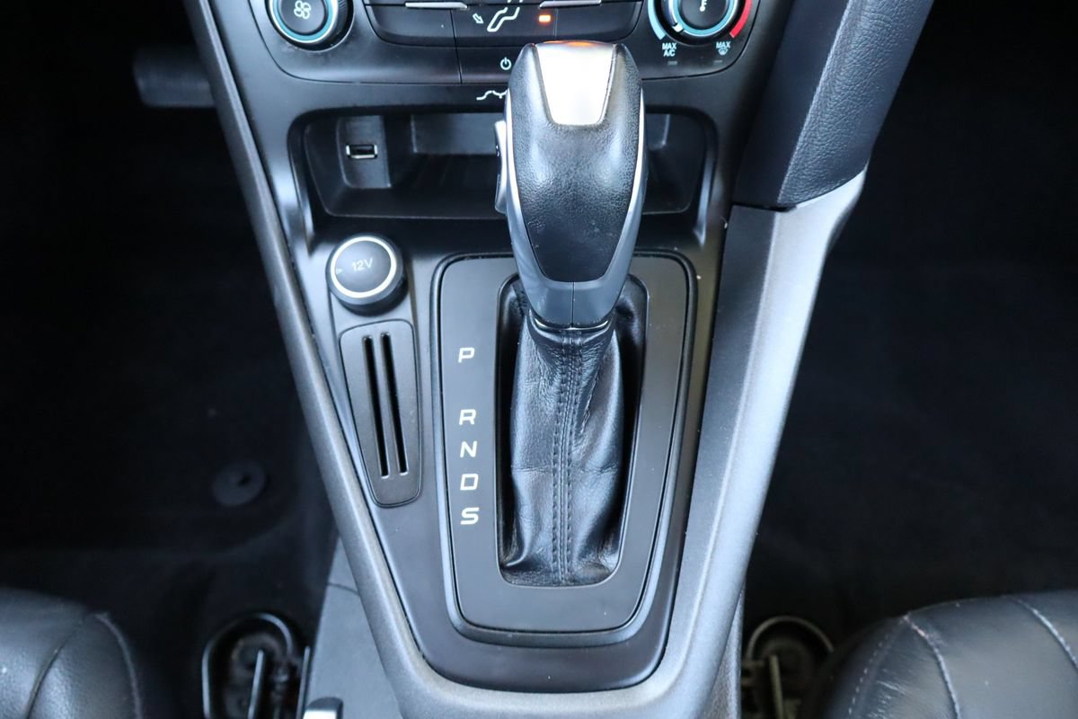 Used 2016 Ford Focus SE w/ Equipment Group 201A FWD image 37