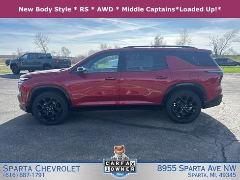 Used 2024 Chevrolet Traverse RS AWD/4WD image 6