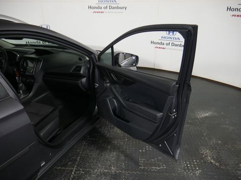 Used 2018 Subaru Impreza 2.0i Premium w/ Eyesight & BSD & Rcta image 7