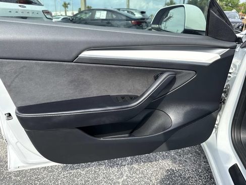 Used 2022 Tesla Model 3 Performance AWD/4WD image 19