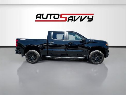 Used 2024 Chevrolet Silverado 1500 Custom Trail Boss w/ Turbomax Blackout Package image 8