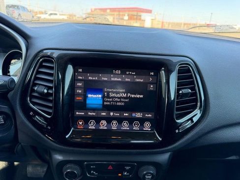 Used 2021 Jeep Compass Limited image 12