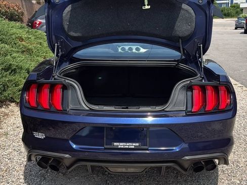 Used 2020 Ford Mustang GT w/ Black Accent Package RWD image 10