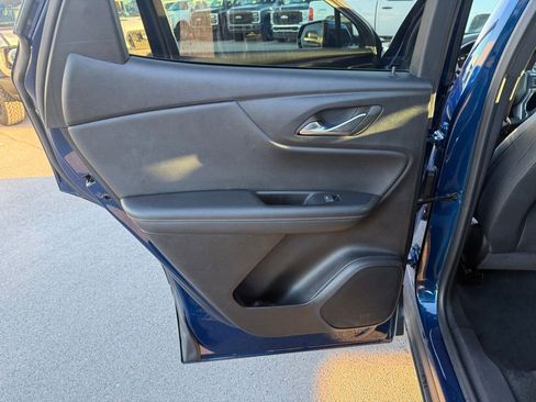 Used 2023 Chevrolet Blazer Premier image 11