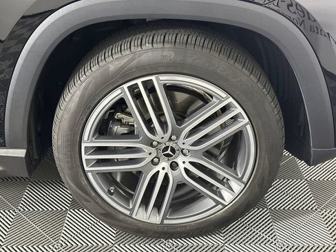 Certified 2024 Mercedes-Benz GLS 450 4MATIC image 13