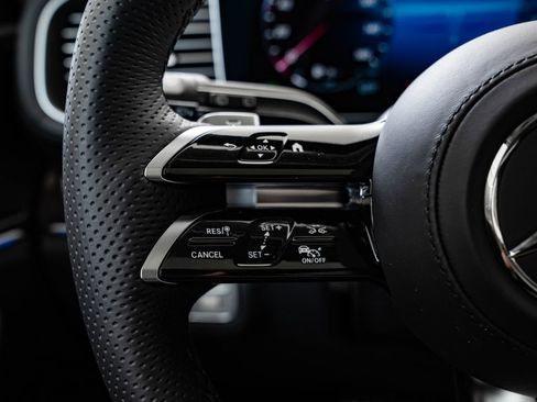 New 2026 Mercedes-Benz GLS 450 4MATIC image 32