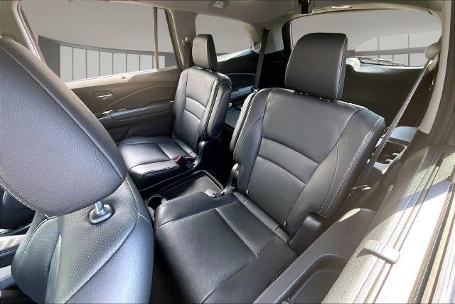 Used 2022 Honda Pilot Elite image 21