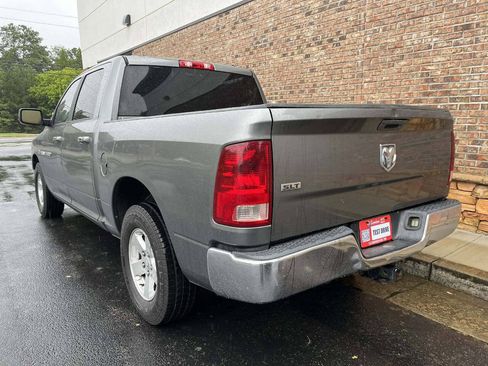 Used 2011 RAM 1500 Classic SLT w/ Luxury Group RWD image 3