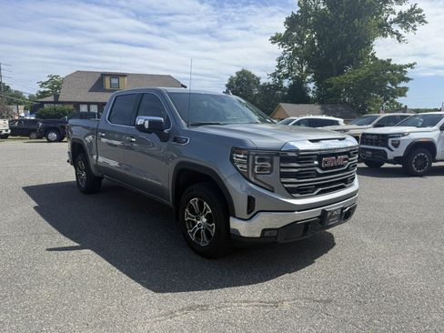 Used 2026 GMC Sierra 1500 SLT AWD/4WD image 1