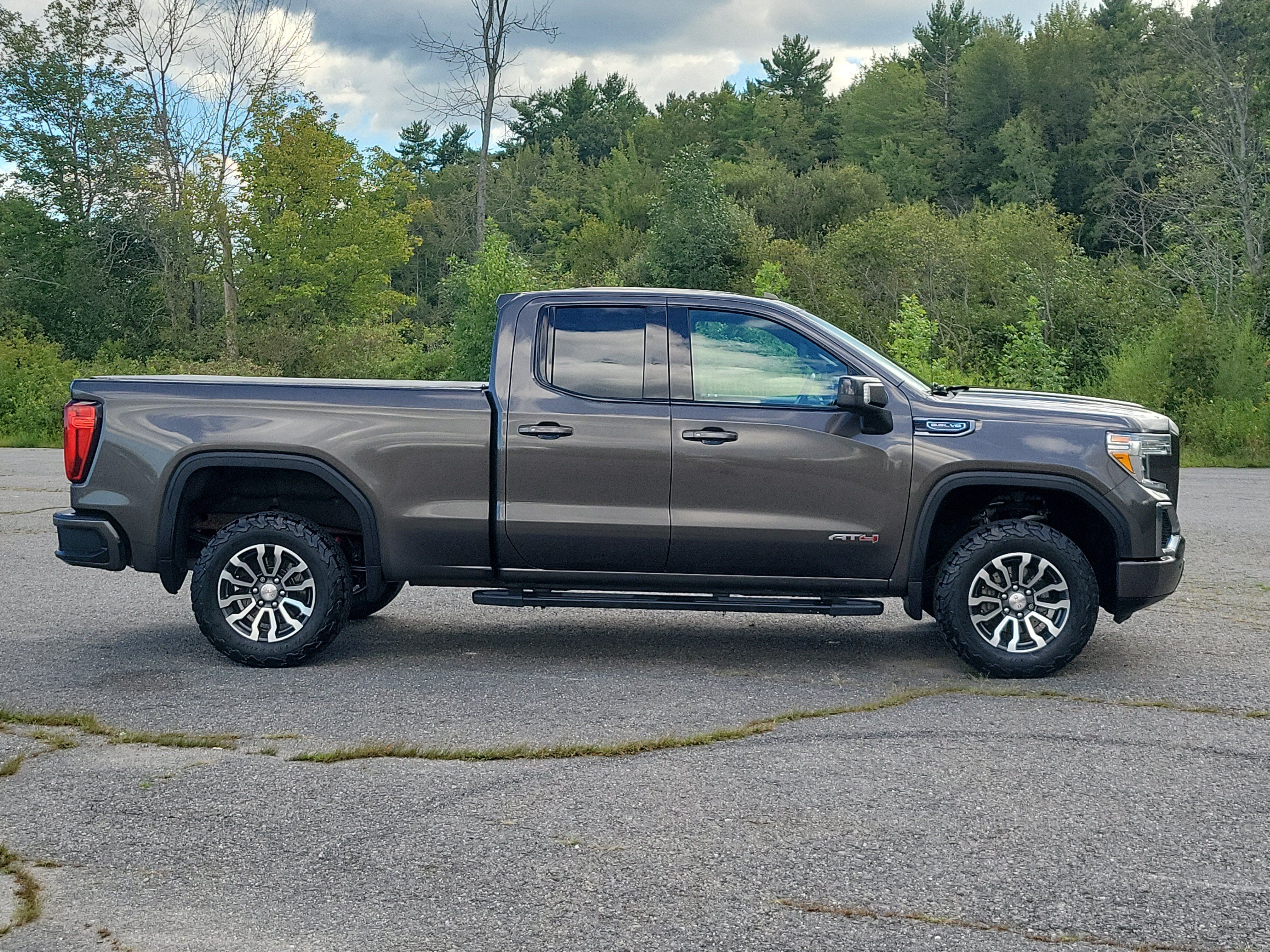 Used 2019 GMC Sierra 1500 AT4 w/ AT4 Premium Package AWD/4WD image 4