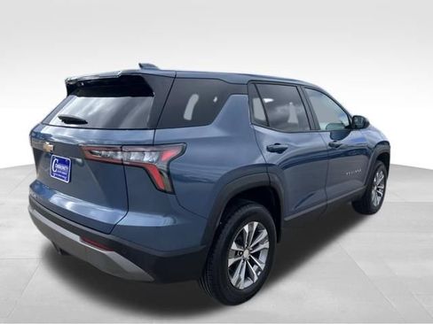 Used 2025 Chevrolet Equinox LT image 7