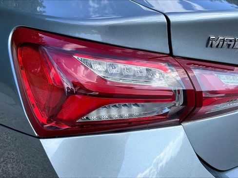 Used 2024 Chevrolet Malibu LT FWD image 28