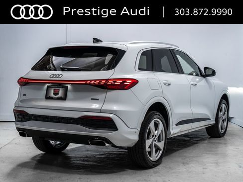 Used 2025 Audi Q5 Premium Plus w/ Premium Plus AWD/4WD image 7