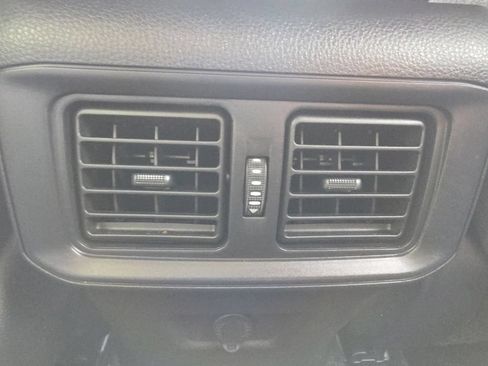 Used 2025 Toyota RAV4 LE AWD/4WD image 29