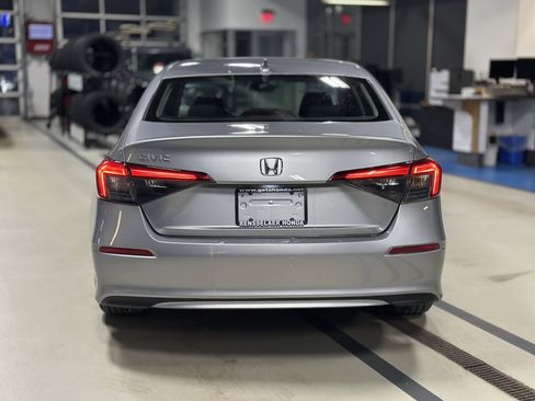 Used 2023 Honda Civic EX image 5