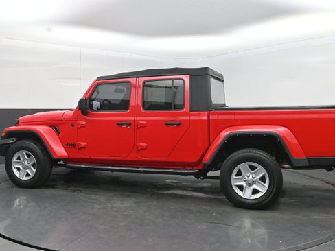 Used 2022 Jeep Gladiator Sport image 5