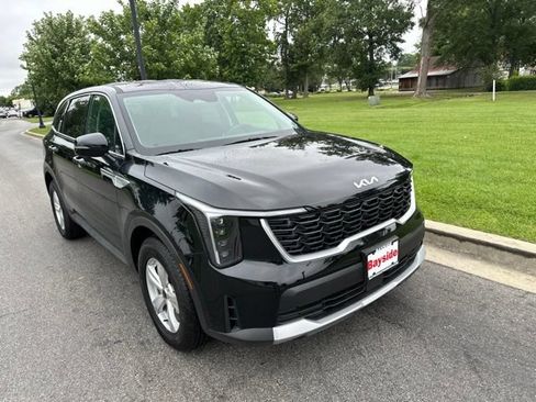 New 2026 Kia Sorento LX FWD image 24
