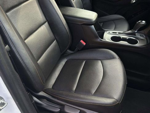 Used 2021 Chevrolet Equinox LT image 25