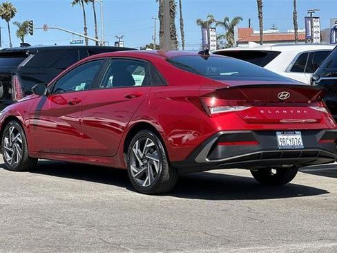 Certified 2025 Hyundai Elantra Sport image 6