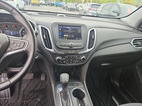 Used 2023 Chevrolet Equinox LT FWD image 18