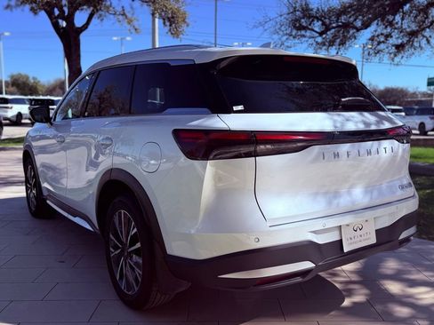 Certified 2026 INFINITI QX60 Luxe w/ Family Package AWD/4WD image 8