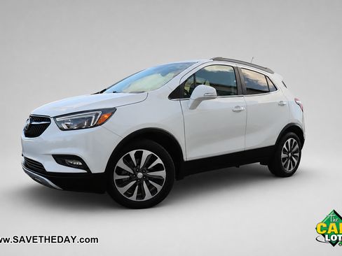 Used 2017 Buick Encore Essence FWD image 2