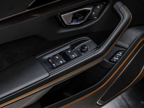 Used 2024 Lamborghini Urus S image 88