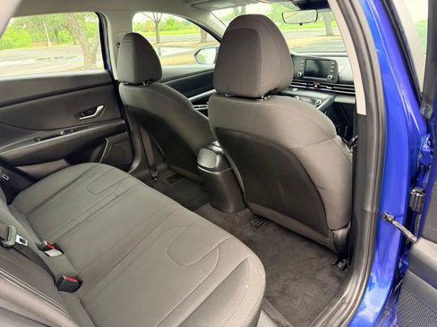 Used 2023 Hyundai Elantra SEL FWD image 20