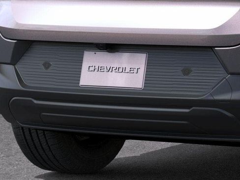 New 2026 Chevrolet Equinox EV LT FWD image 14