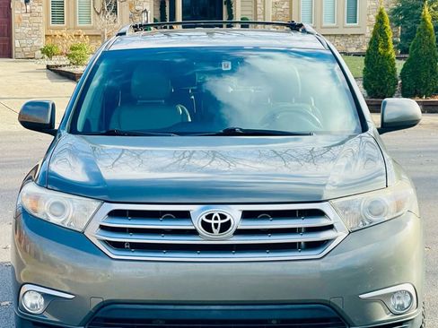 Used 2012 Toyota Highlander SE image 10